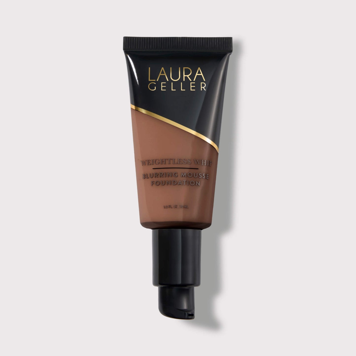 Weightless Whip Blurring Mousse Foundation toffee soldier