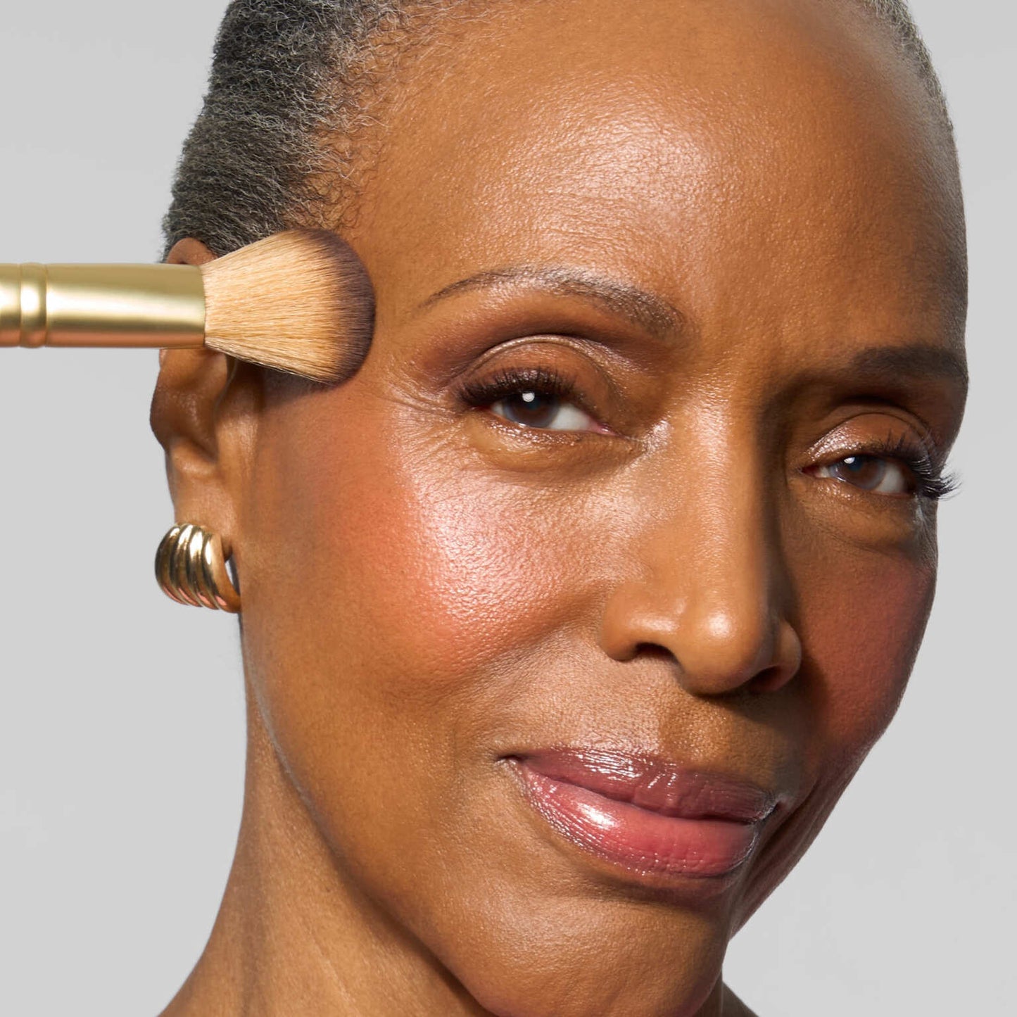 Baked Blush-n-Highlight Split model application deep