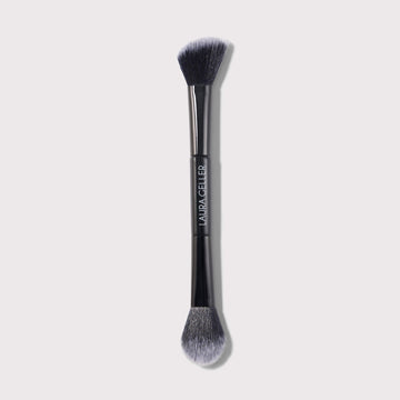 Dual-Ended Highlighter + Blush Brush soldier