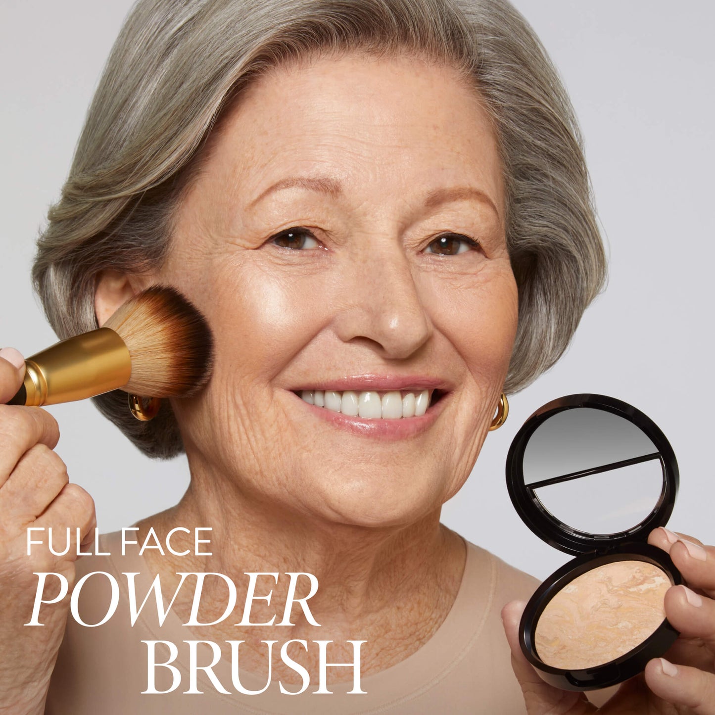 Full Face Powder Brush Model Image
