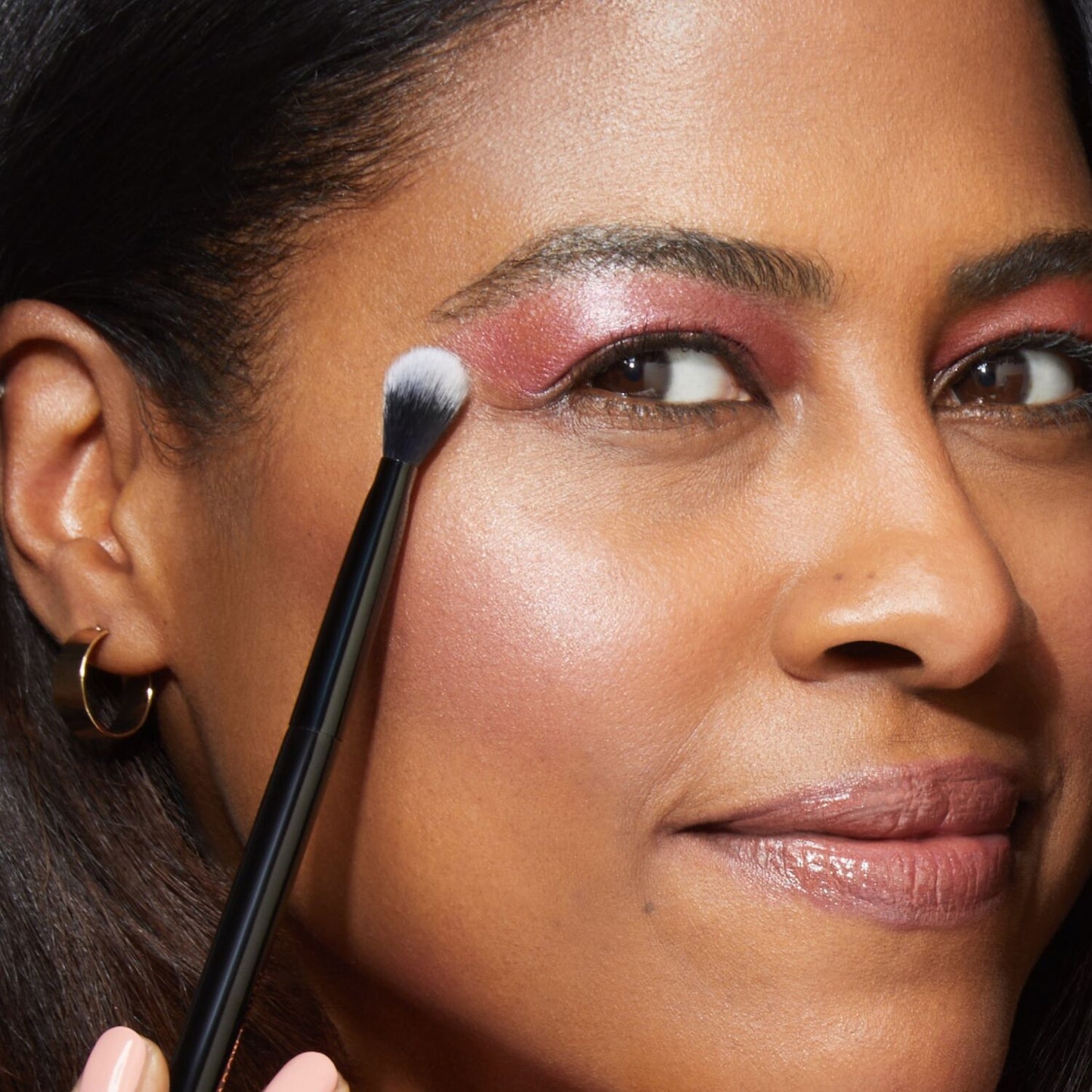 Eyeshadow Brush lifestyle image