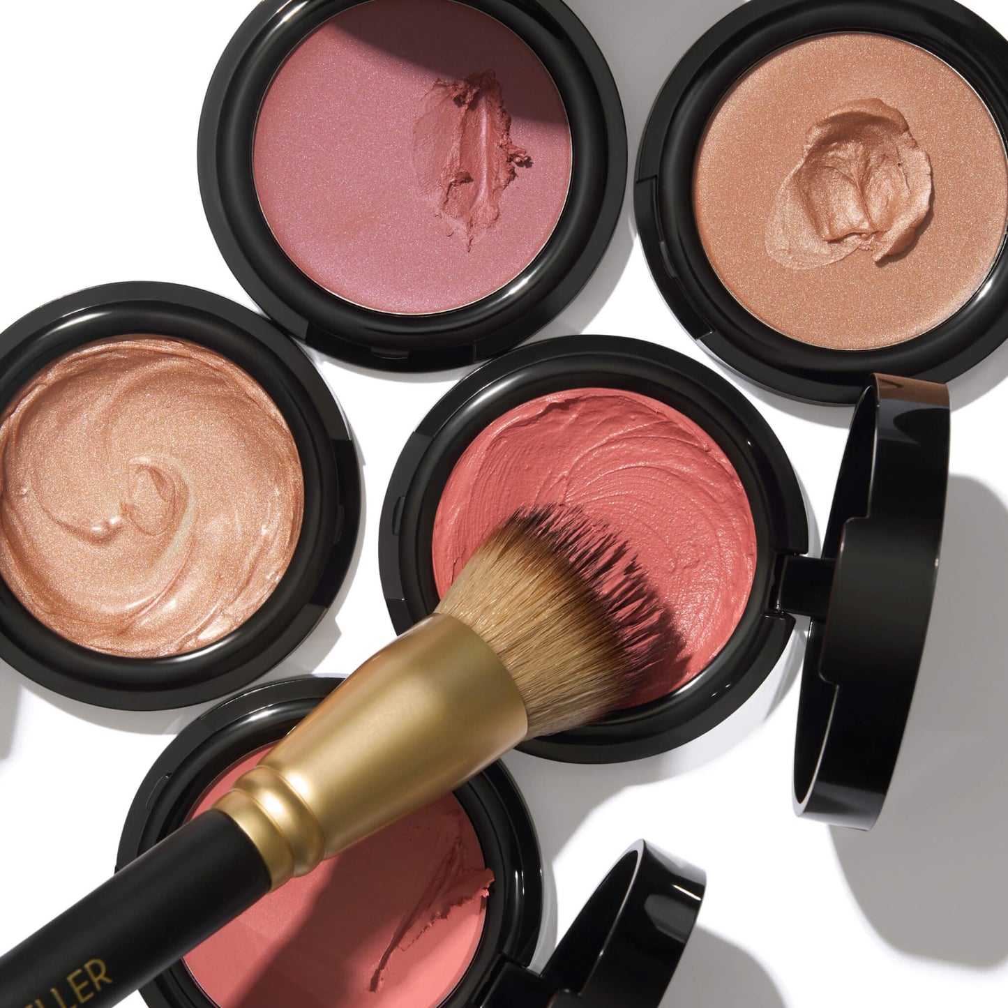 The Wonder Balm Group Lifestyle