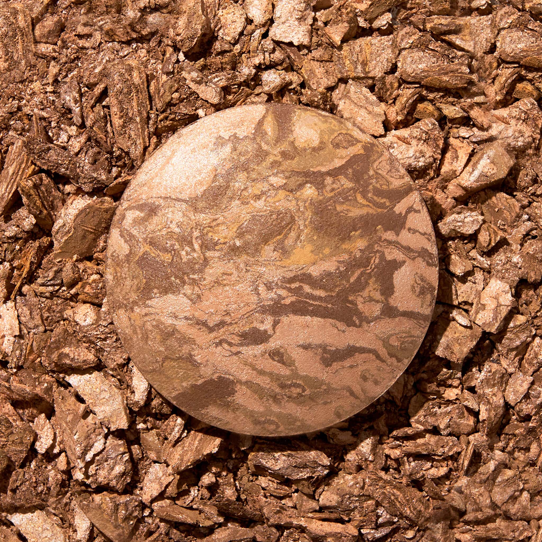 Baked Balance-n-Glow Color Illuminating Foundation texture in shade Tan