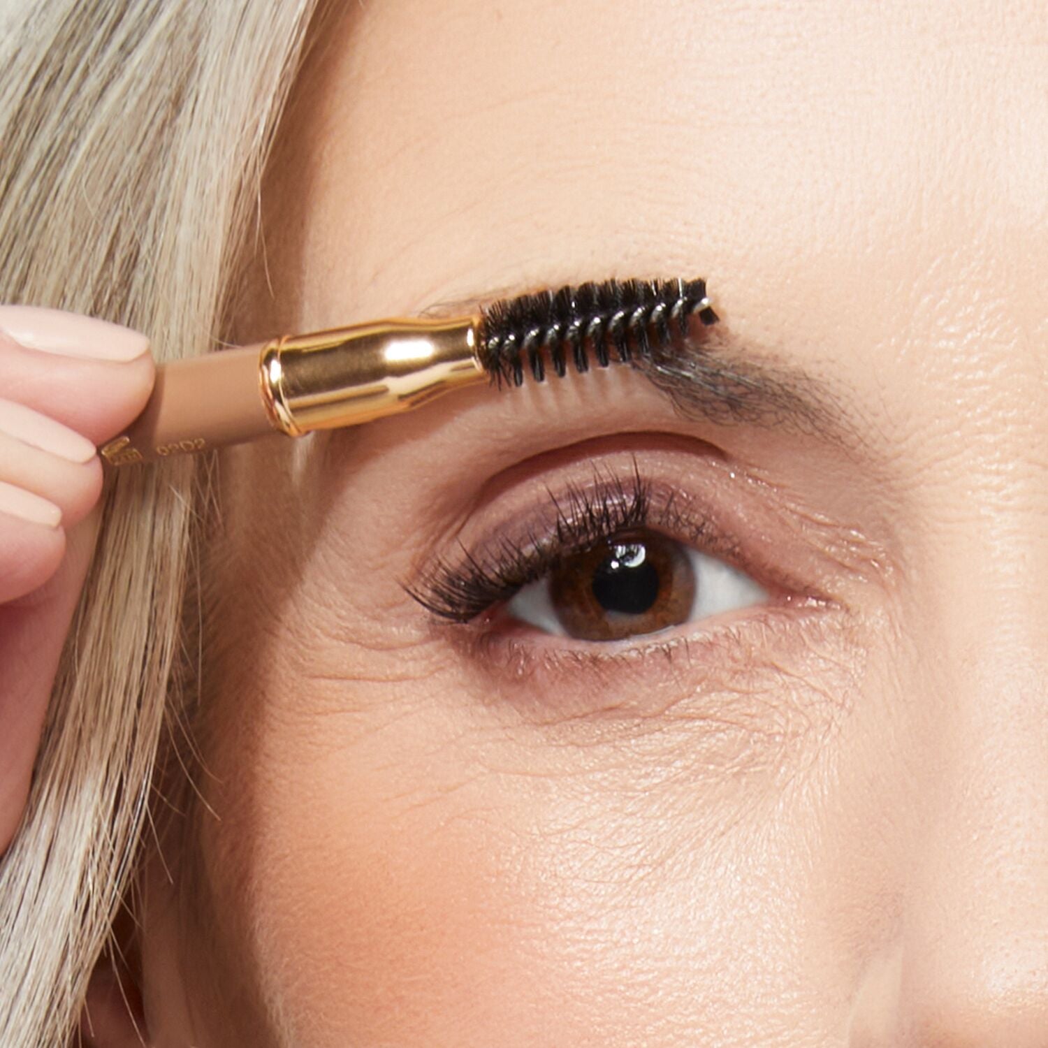 Bravo Brows Macro in Taupe