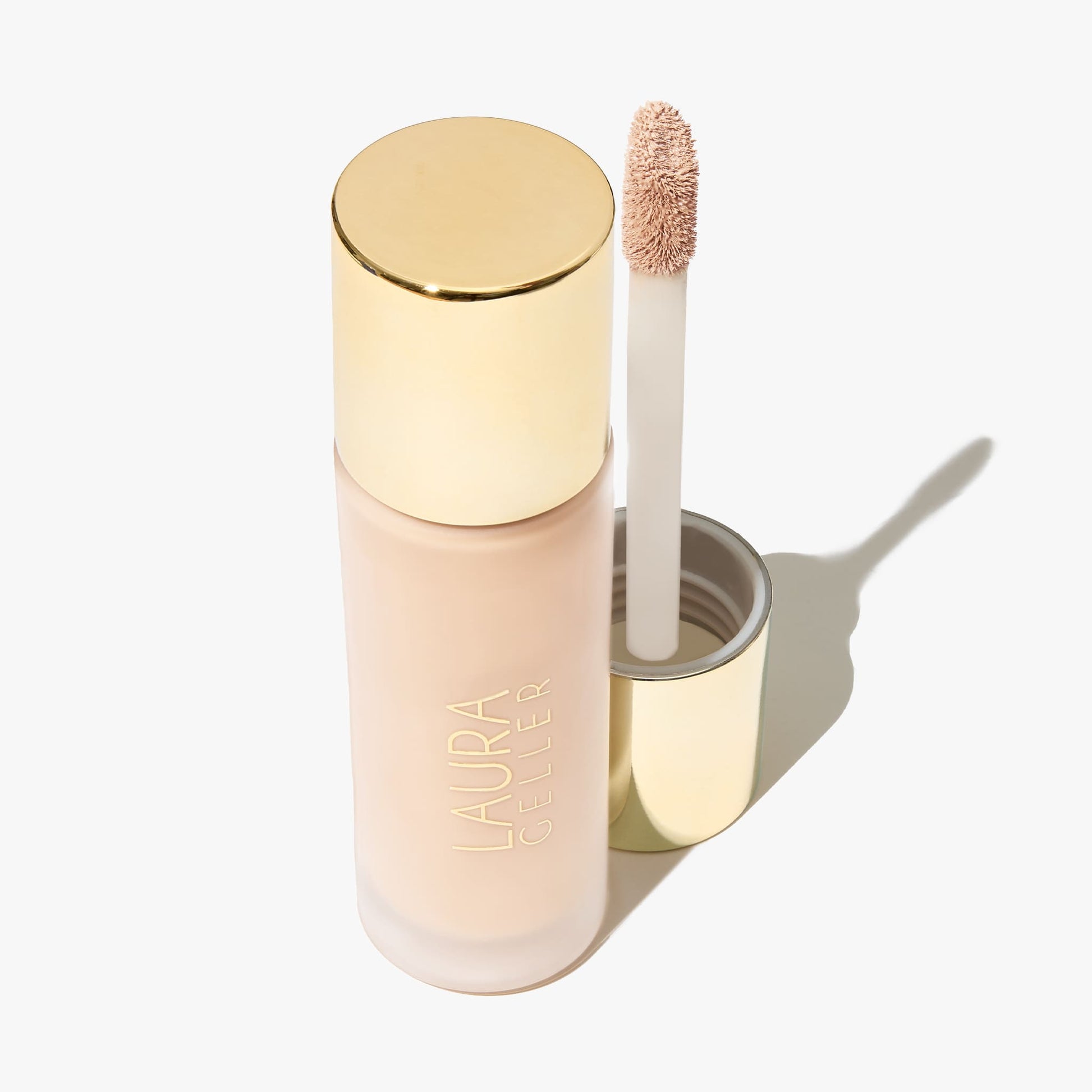 Double Take Liquid Foundation soldier in Porcelain