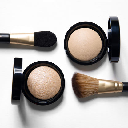 Dual-Ended Highlighter Brush pairings lifestyle