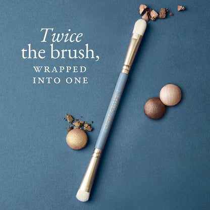 Dual-Ended Eye Shadow Brush lifestyle