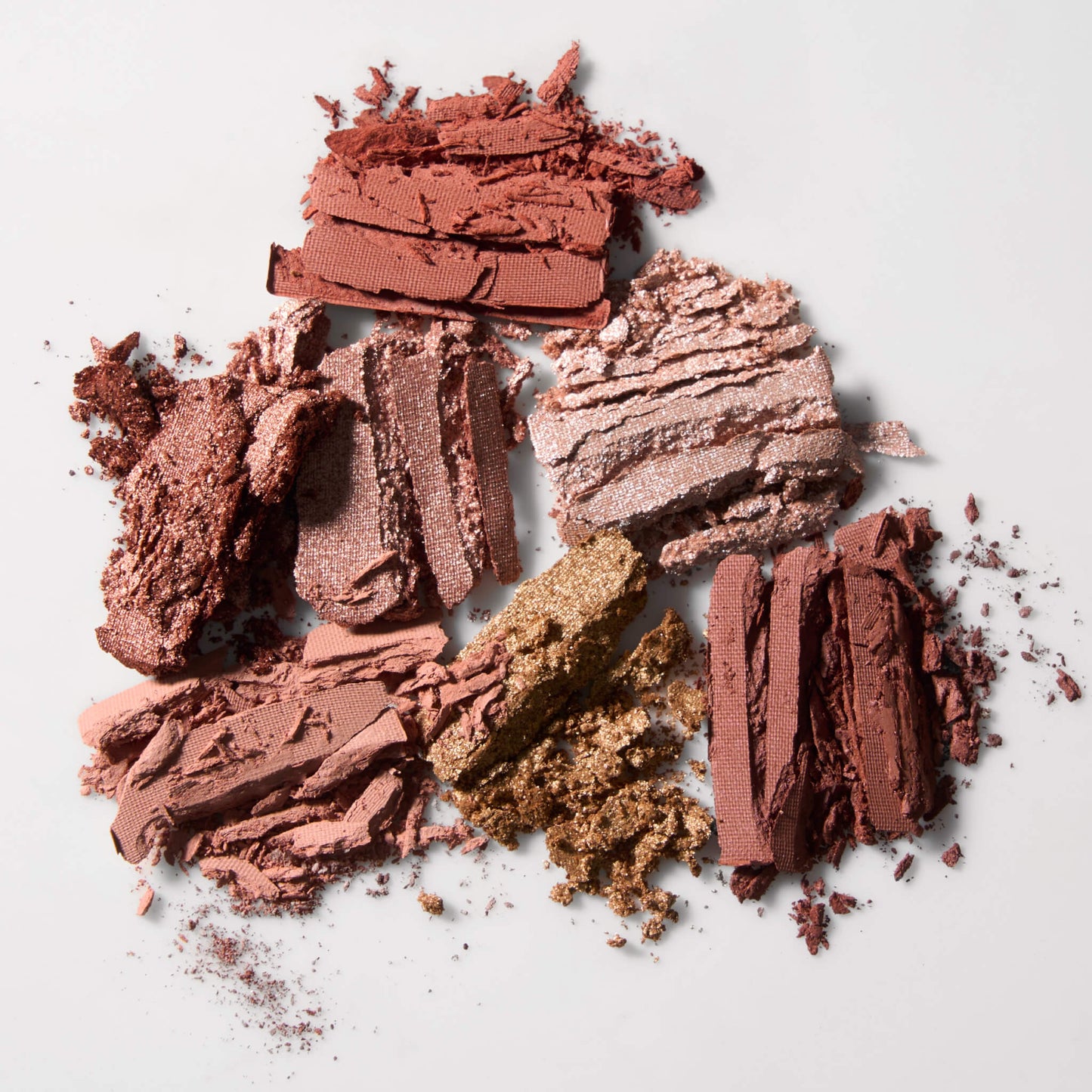 Blend Away Gold & Glamorous 8 Multi-Finish Eyeshadow Palette texture