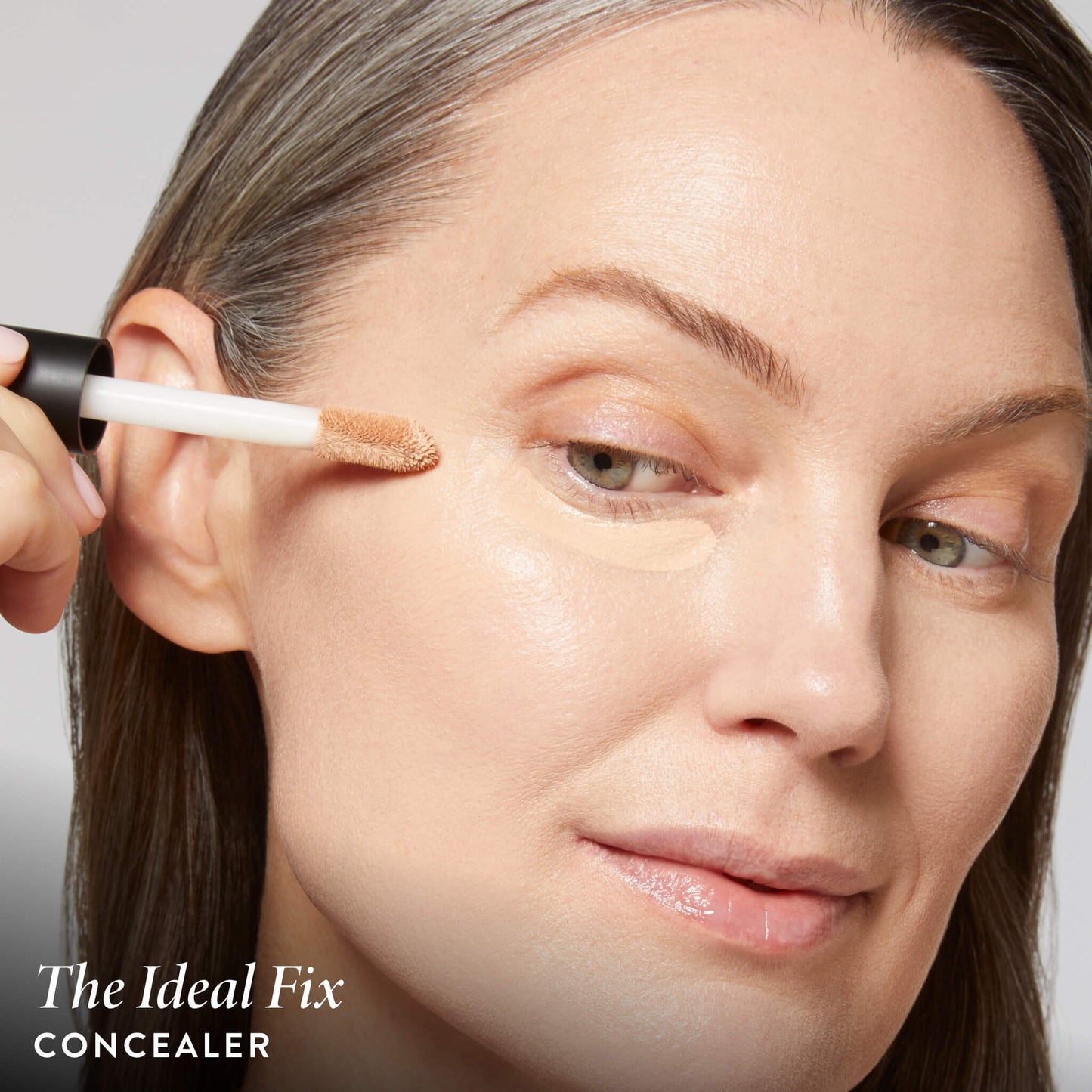 Line Smoother Under Eye Kit (2PC) model with concealer