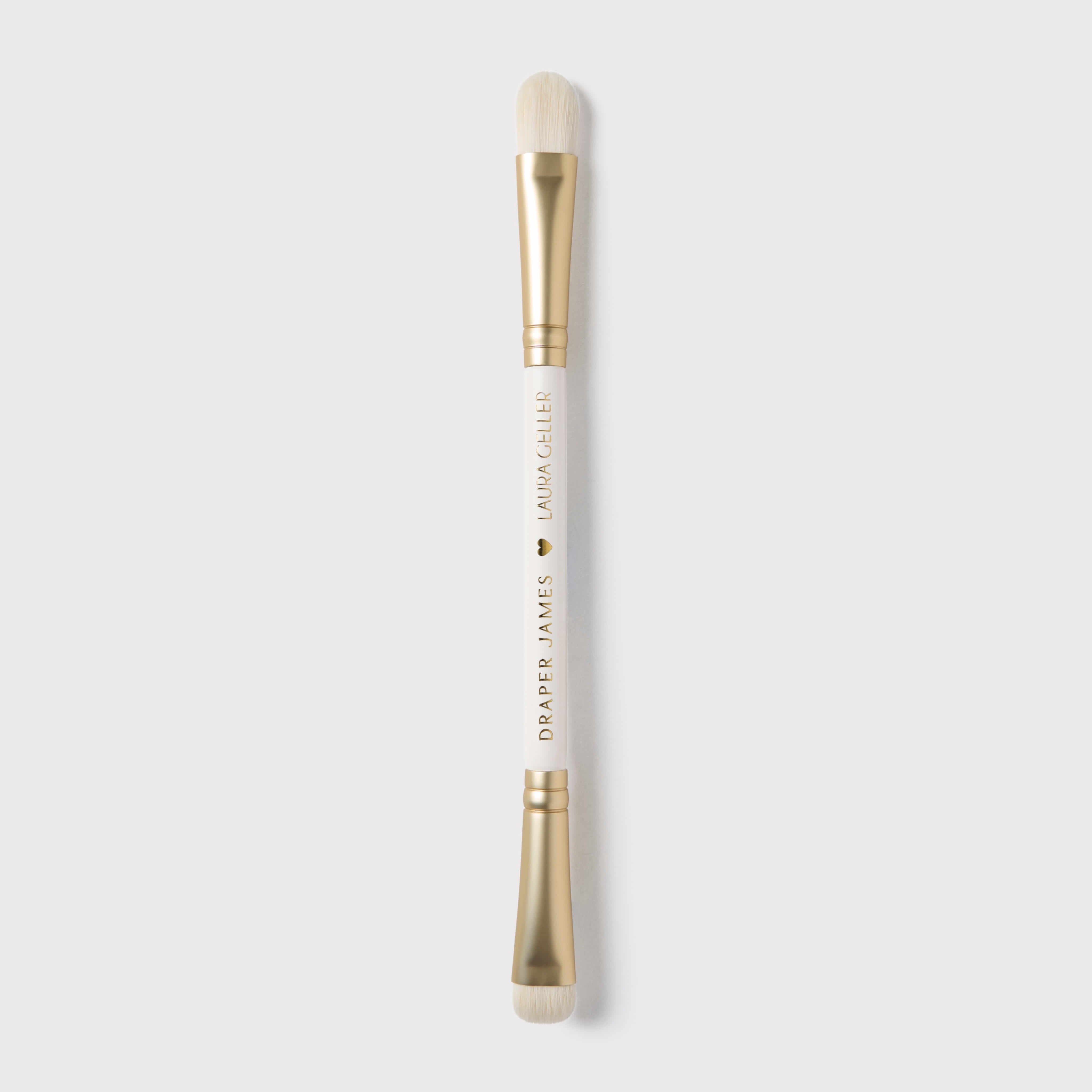Dual-Ended Eyeshadow Brush soldier
