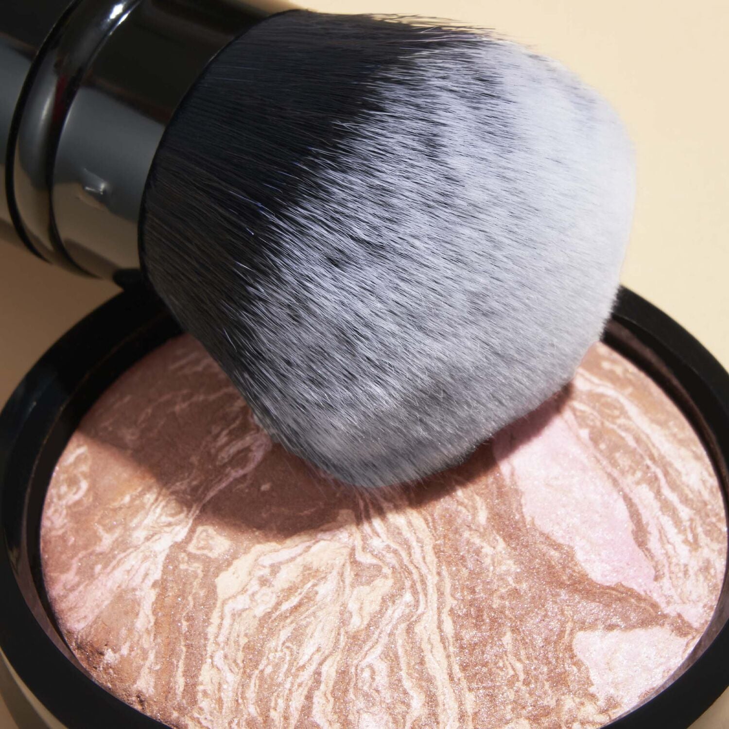 Retractable Airbrush Kabuki Brush Laura Geller Beauty